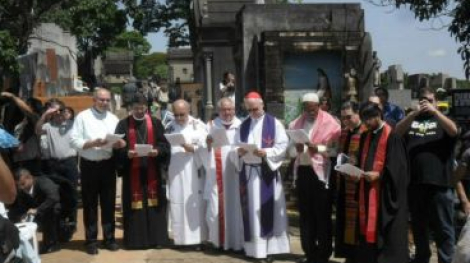 2004divulgjpg-38537e69e4585b4